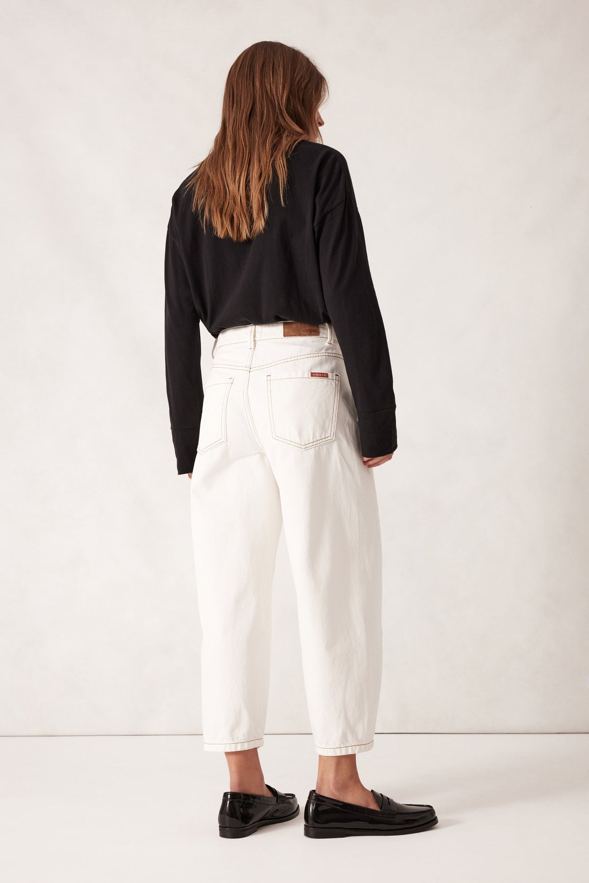 Tapered Barrel Jean Ecru