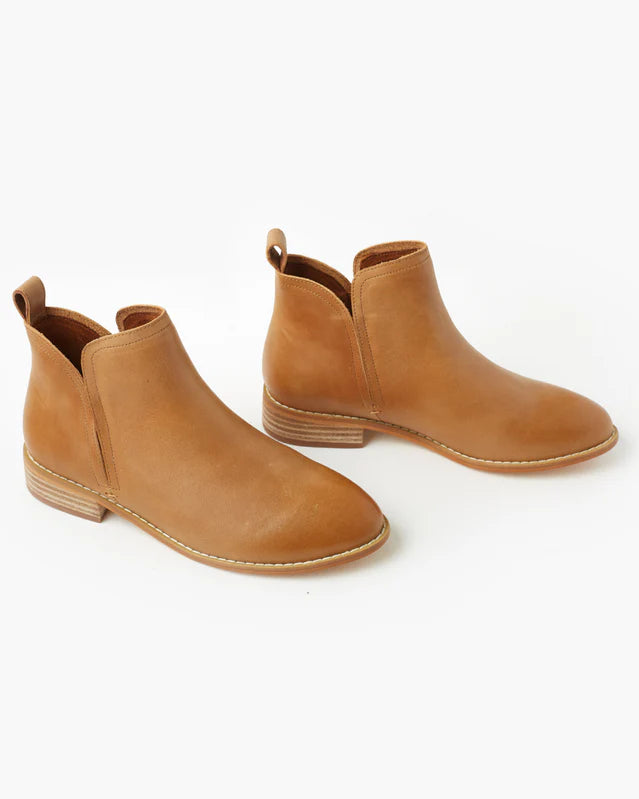 Douglas Leather Boot / Tan