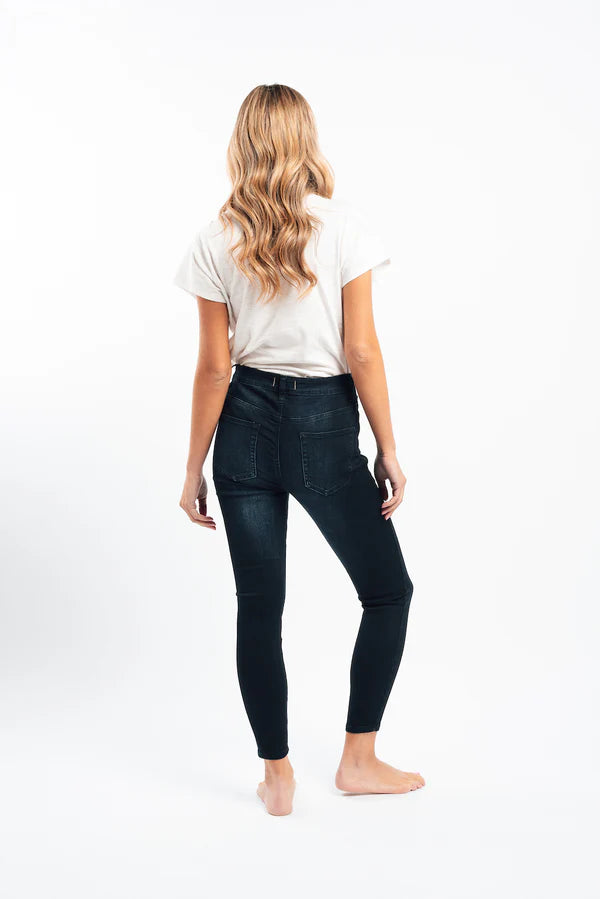 "Alfie" High Rise Skinny Jean / Washed Navy