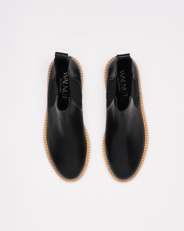 Jade Leather Boot / Black Scallop