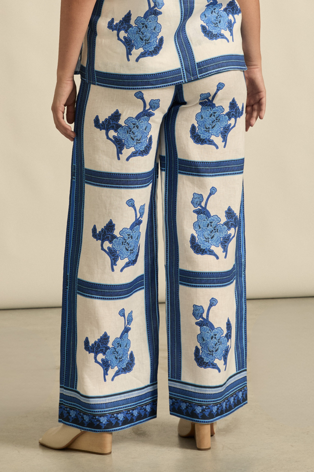 Gesture Pant Azure Collage