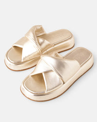 Lia Slide