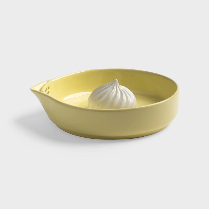 Squeezer pudding dish