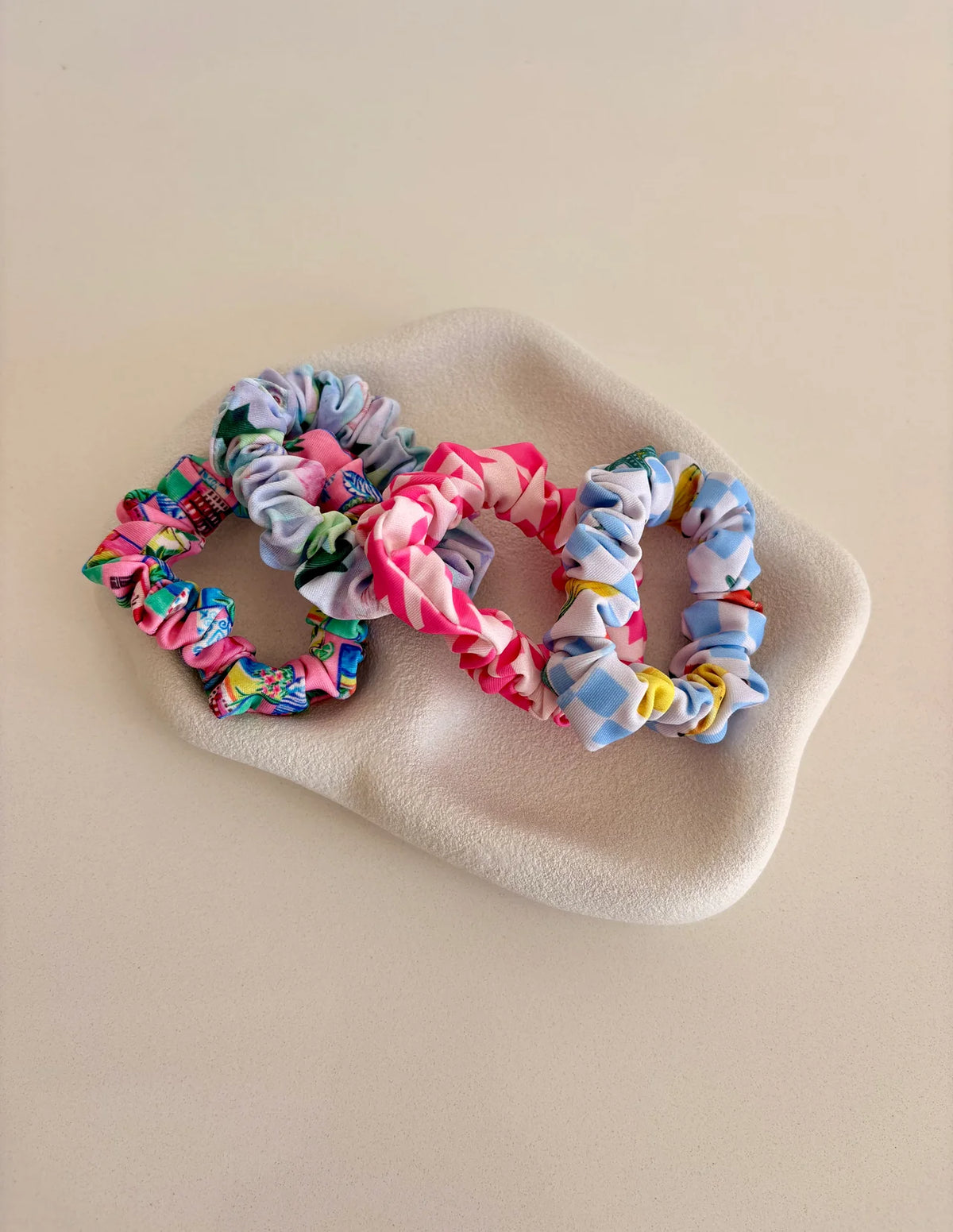 4 Assorted Scrunchies