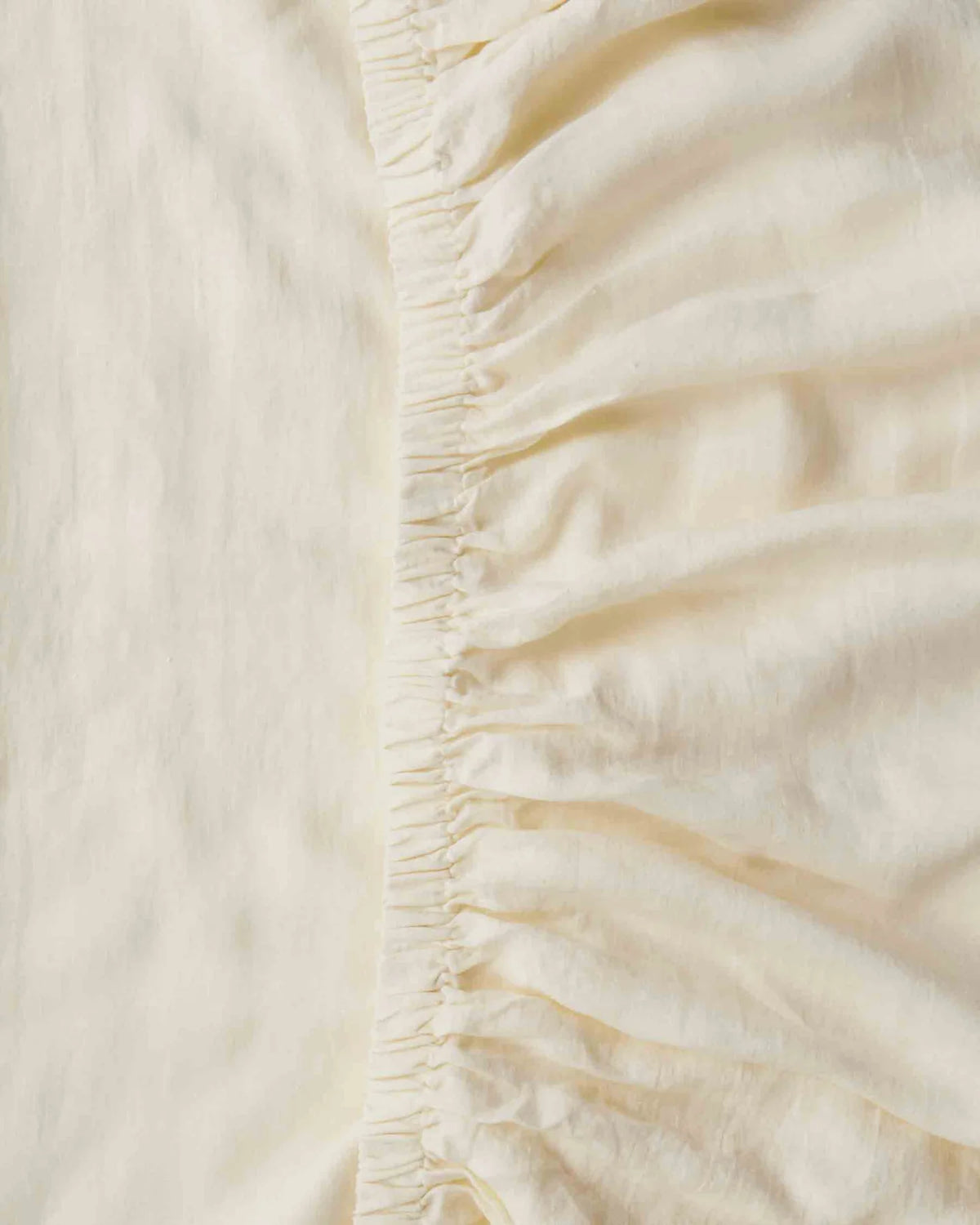 Cloud Dancer / King Fitted Sheet