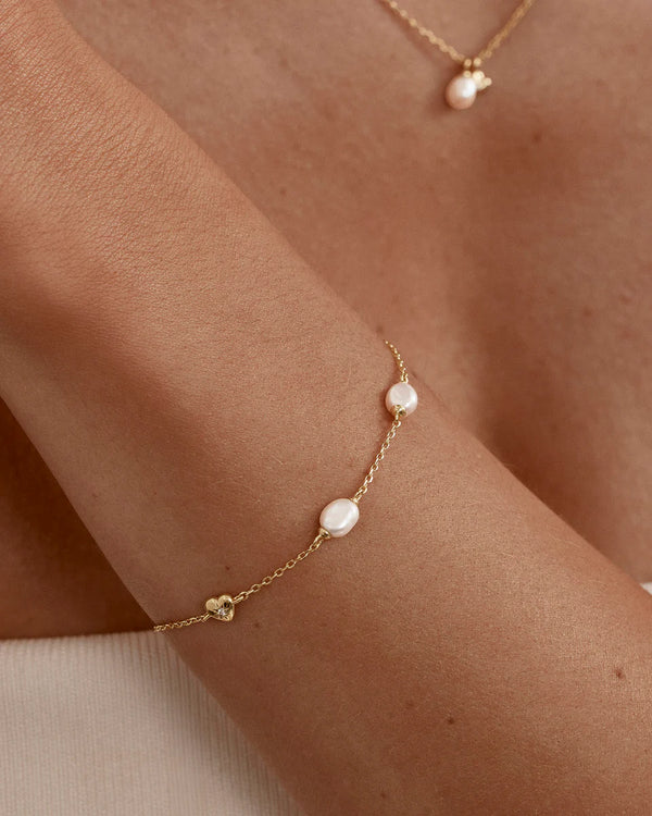 Under the Moonlight Pearl Bracelet