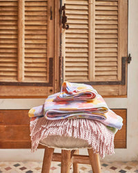 Paper Daisy Hand Towel