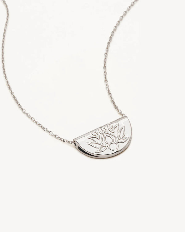 Lotus Short Necklace