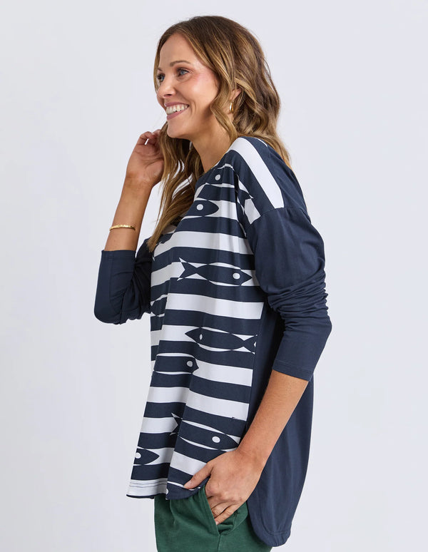 Pesce Long Sleeve Tee- Navy