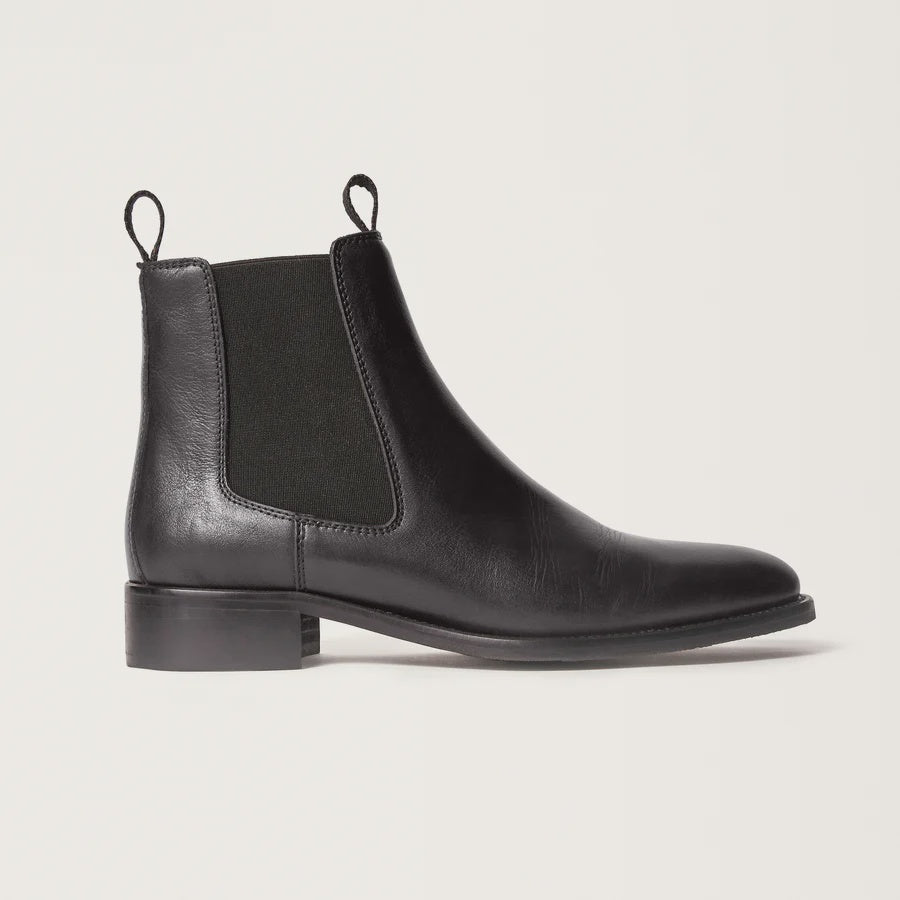 Oak Boot / Black Leather